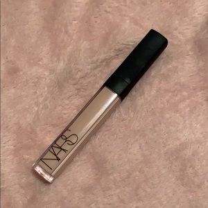 Nars radiant creamy concealer